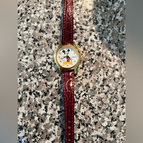 Disney X Lorus Mickey Mouse Gold-Tone Analog Watch vintage 80s 90s - Picture 1 of 6